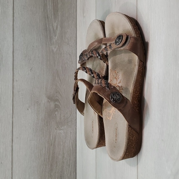 Aetrex Womens Braided Comfort Leather Wedge Sandals Slide  shoes sz 11 - Picture 3 of 14